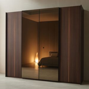 lustro na drzwiach szafy